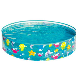 piscina pequeña de verano